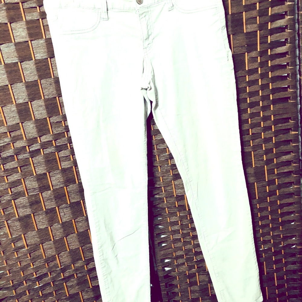 American Eagle faded jeans
